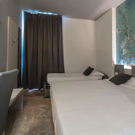 Canova Hotell