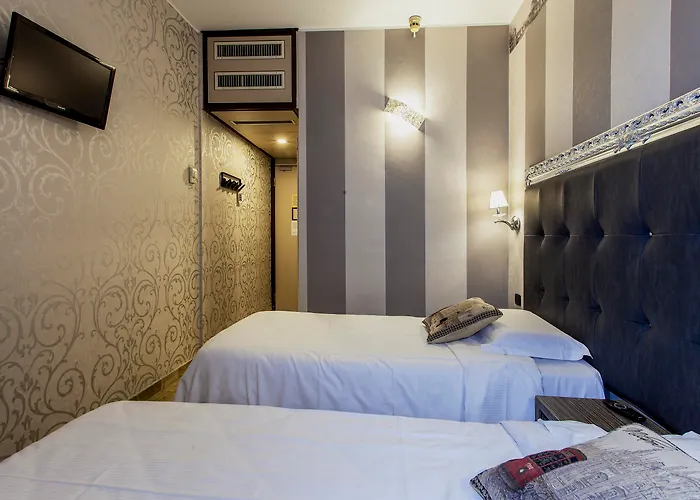 卡诺瓦酒店 米兰