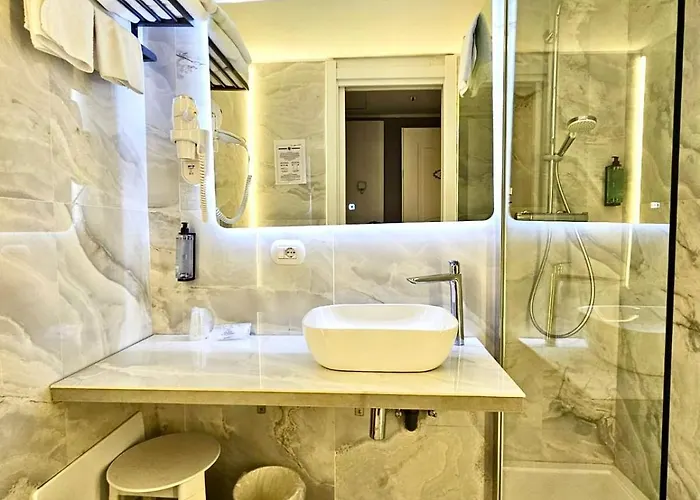 卡诺瓦酒店 酒店 米兰