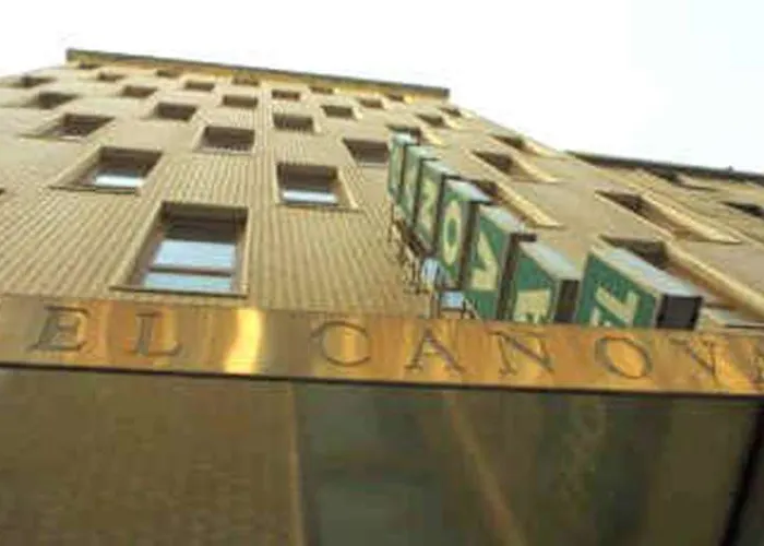 卡诺瓦酒店 酒店 3*