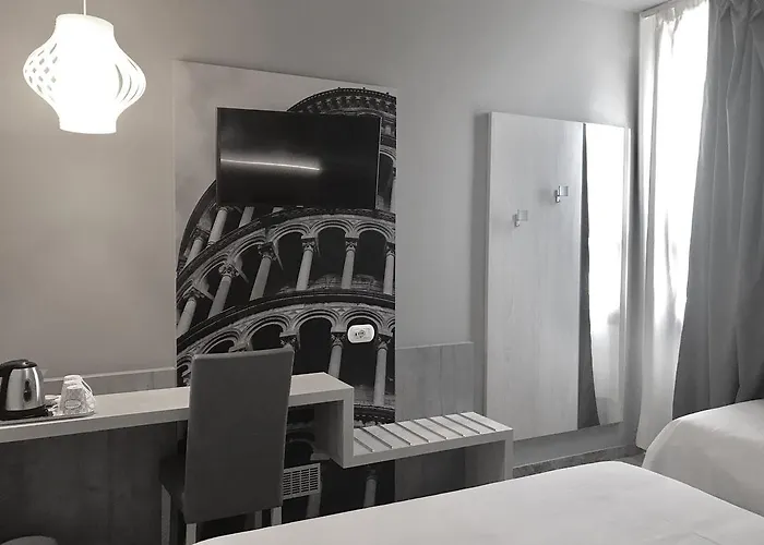 酒店 卡诺瓦酒店 3*