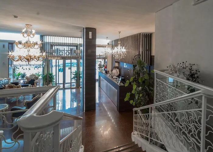 卡诺瓦酒店 酒店 米兰