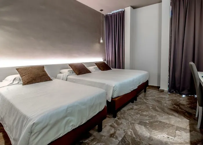 卡诺瓦酒店 酒店 3*