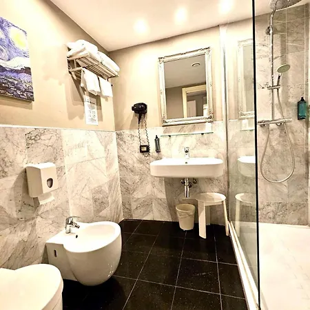 Canova Otel 3*