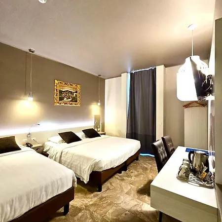 Hotel Canova 3*