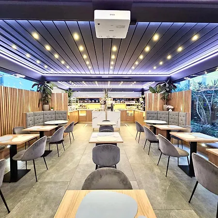 카노바 호텔 3*