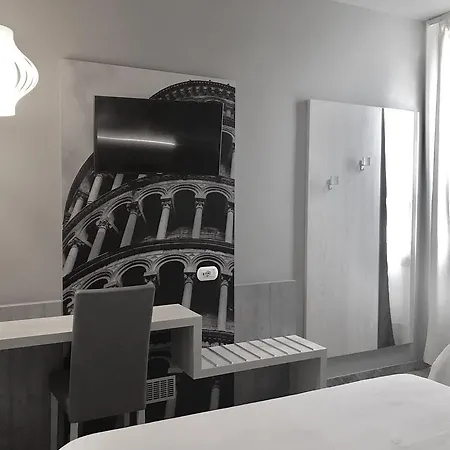 Otel Canova 3*