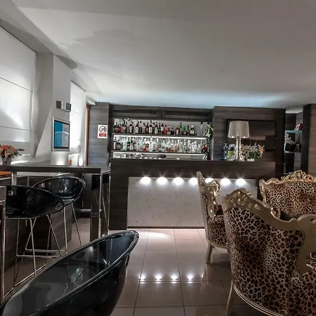 Otel Canova